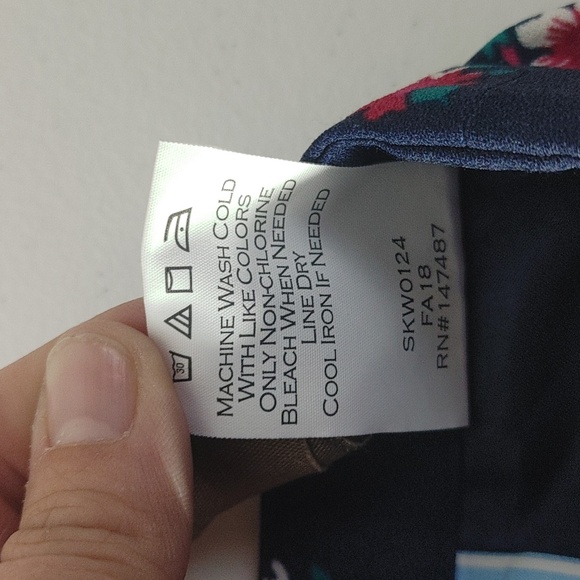 Draper James Bouquet Dot Floral Collection Ruffle Skirt - Picture 5 of 10